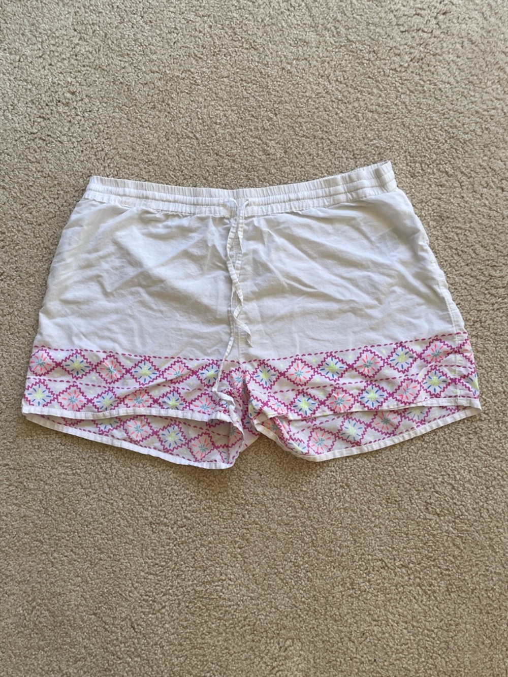 Love By Gap White Women’s Embroidered Trim Shorts